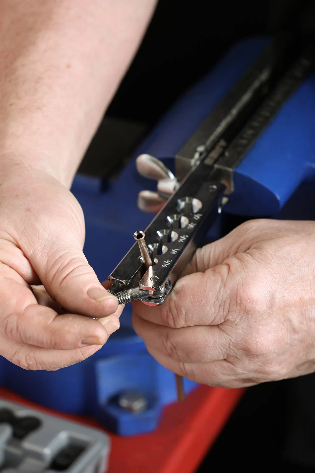 ARES 18020 - Double Flaring Tool Adapter Set