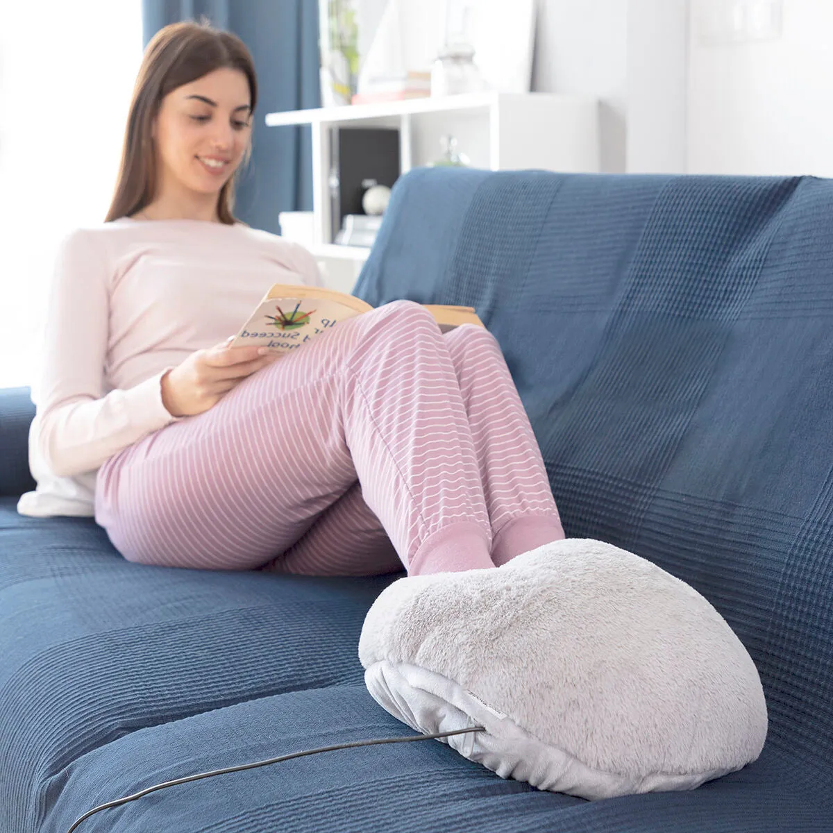 CozyFeet: Electric Foot Warmer