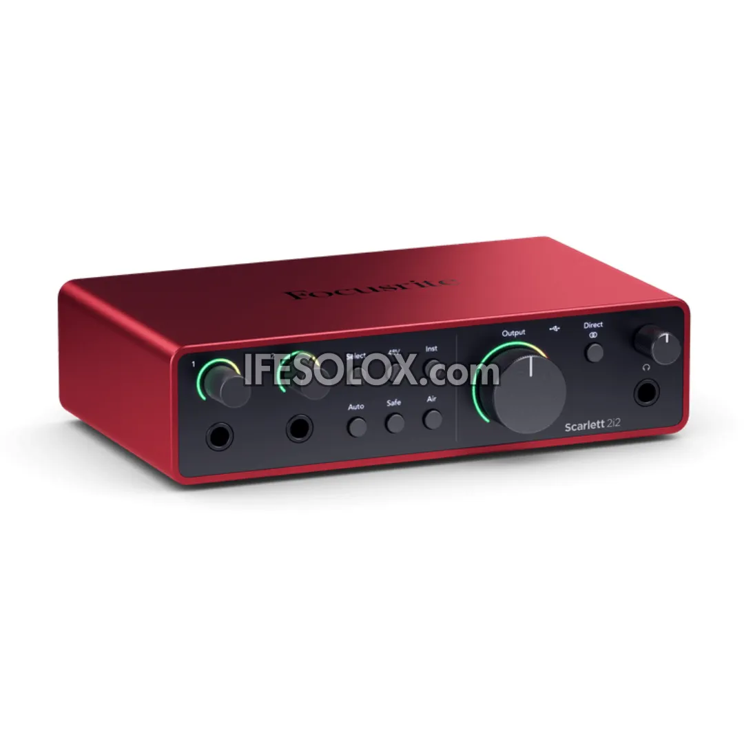 Focusrite Scarlett 2i2 4th Gen Studio with USB Audio Interface, Headphone, Microphone & XLR Cable - Brand New