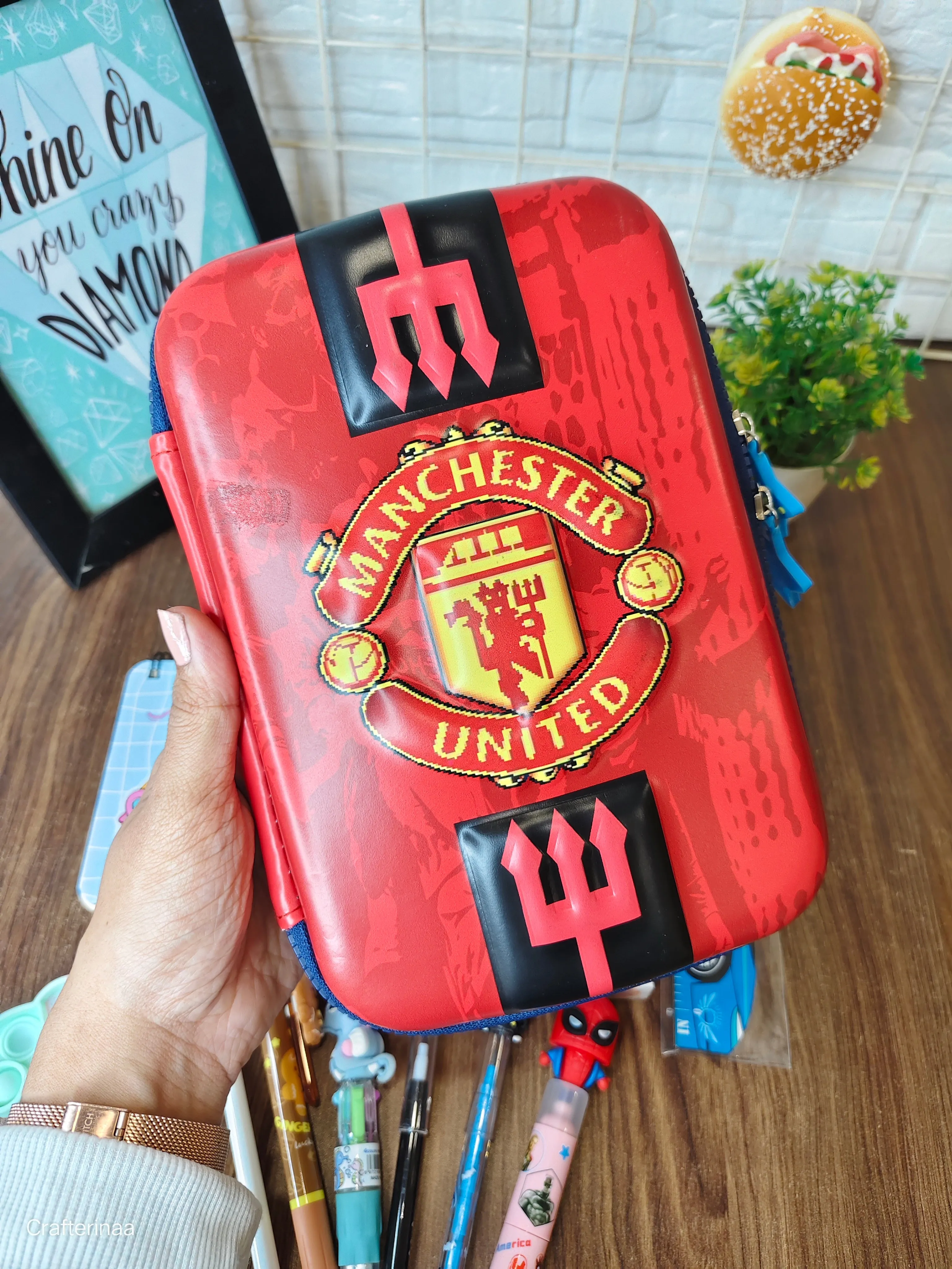 Manchester United stationery hamper