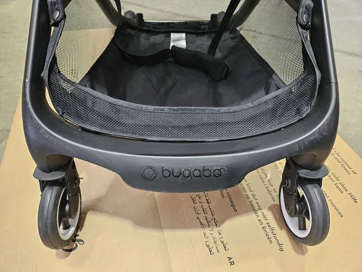 Outlet - Bugaboo Butterfly Travel Pushchair - Black/Midnight Black