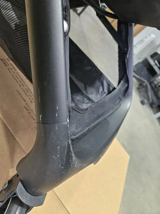 Outlet - Bugaboo Butterfly Travel Pushchair - Black/Midnight Black
