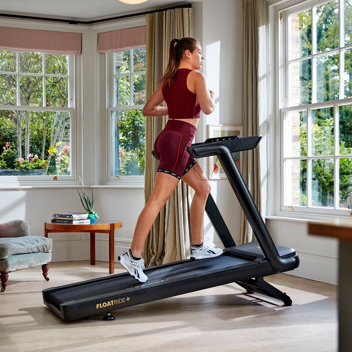 Reebok FR30z Float ride Treadmill in Black