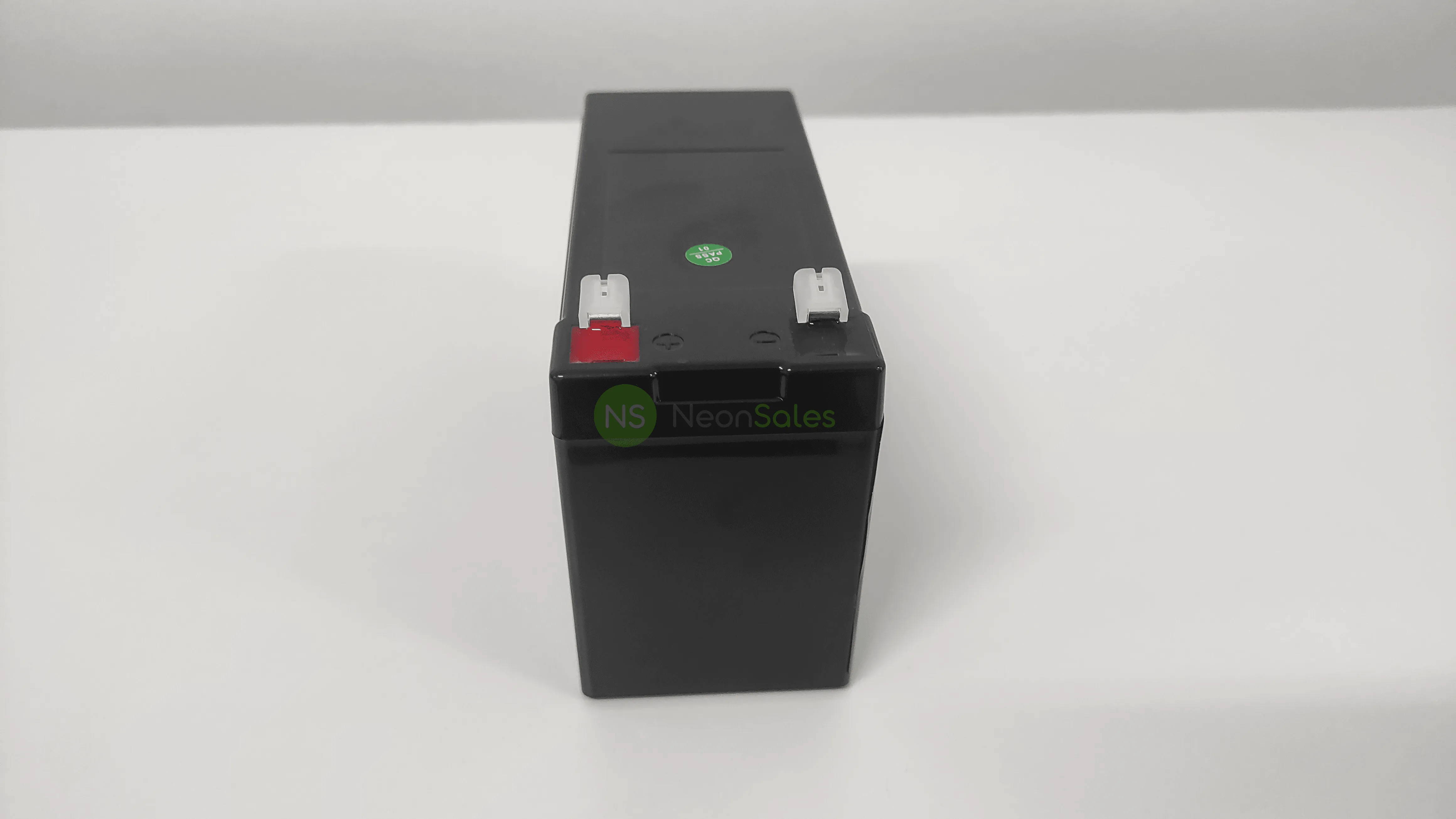 ULTRATECH 12V 8AH LITHIUM LIFEP04 BATTERY